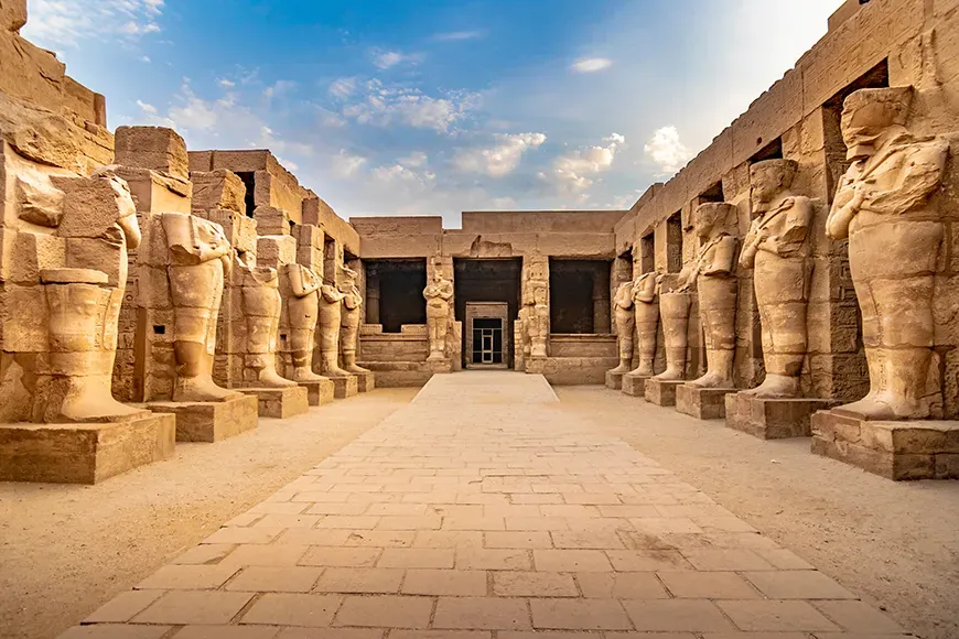 karnak temple egypt.